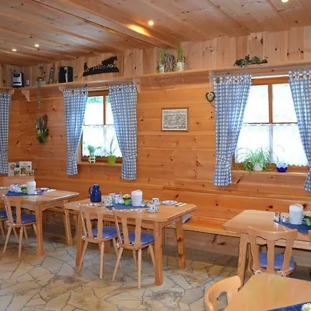 Gastehaus Regenbogen Estalagem 2*