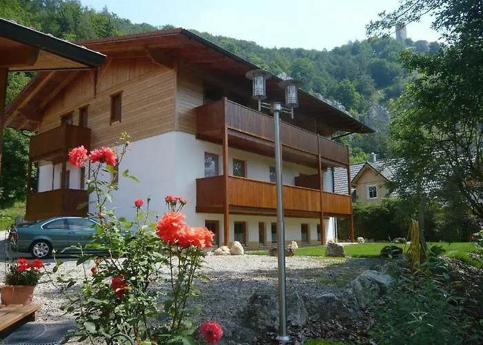 Gastehaus Regenbogen 2* Essing
