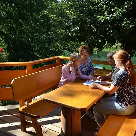 אורחן Gastehaus Regenbogen אסינג