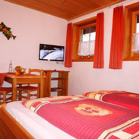 Gastehaus Regenbogen 2* אסינג