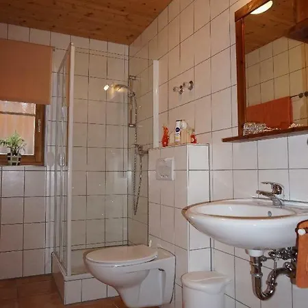 אורחן Gastehaus Regenbogen אסינג